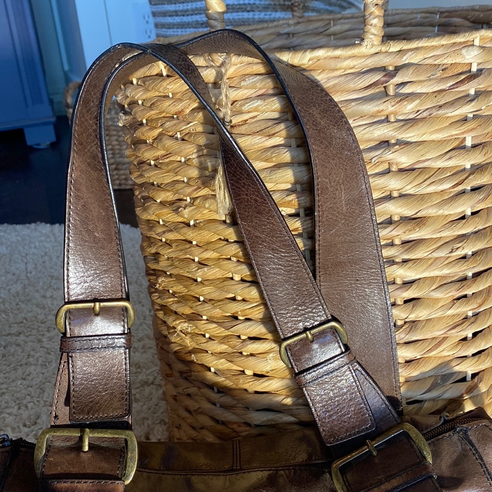 Perlina Leather Tote - Picture 2 of 16